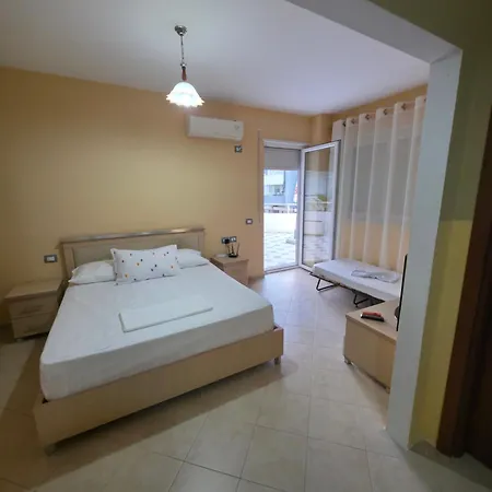 Johann's Apartament Wlora